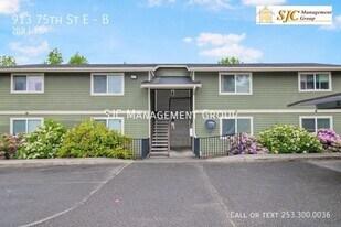 913 75th St E in Tacoma, WA - Building Photo
