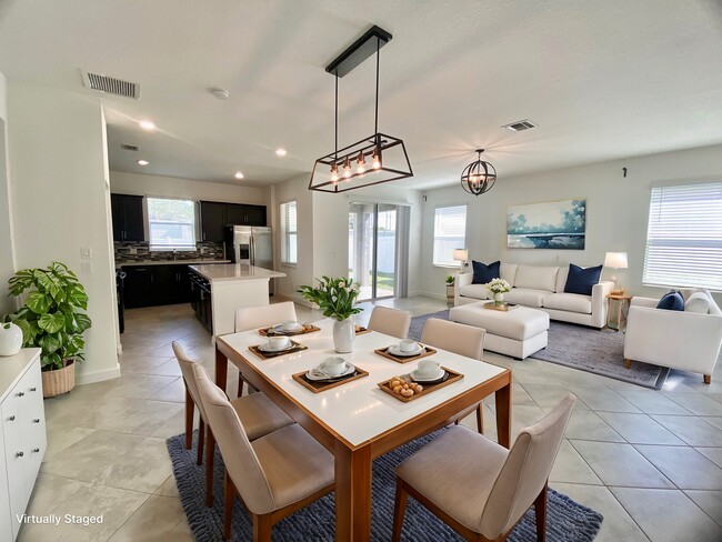 7879 NW Greenbank Cir in Port St. Lucie, FL - Building Photo - Building Photo