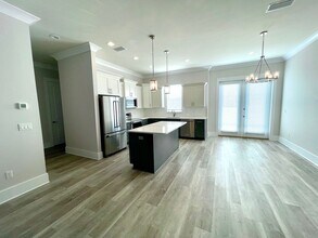 995 Airport Rd in Destin, FL - Building Photo - Building Photo