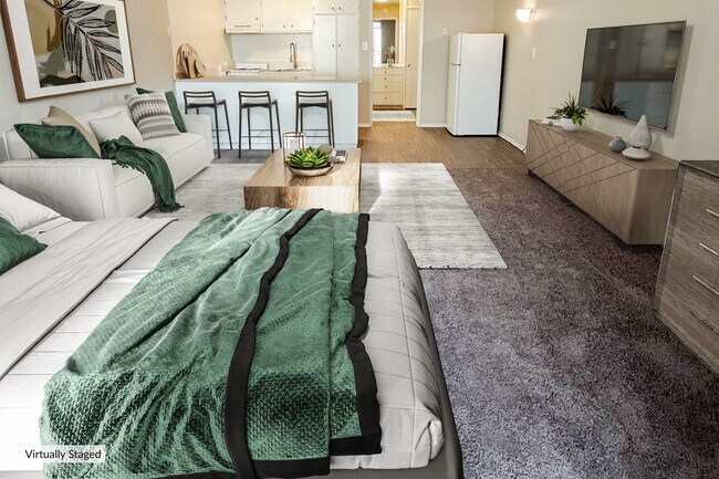 Kerrwood Manor in Long Beach, CA - Foto de edificio - Building Photo