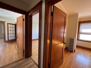 11 Dartmouth St, Unit 2 in Arlington, MA - Building Photo - Building Photo