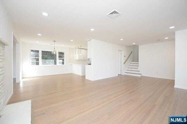 58 Oxford Pl in Glen Rock, NJ - Foto de edificio - Building Photo