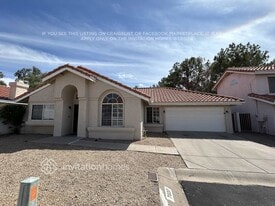 7037 N 28th Dr in Phoenix, AZ - Building Photo