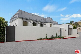 1539 Viewsite Dr in Los Angeles, CA - Building Photo - Building Photo