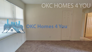 611 S Brookview Ln in Mustang, OK - Building Photo - Building Photo