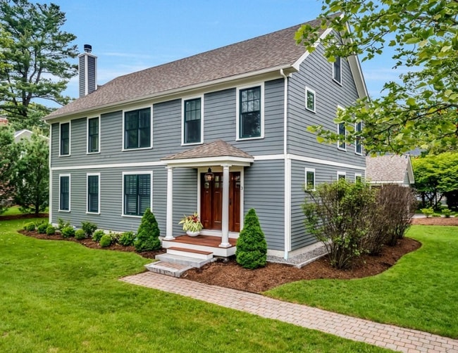 property at 3 Pond St