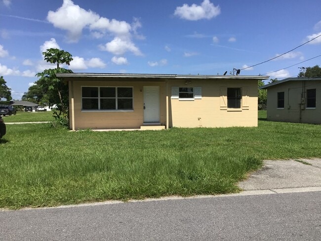 property at 1212 Sasoon Ave