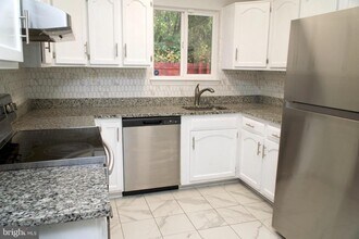 7710 Merrick Ln in Summerfield, MD - Building Photo - Building Photo