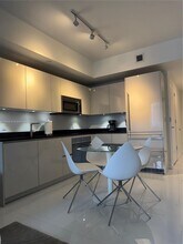 1010 Brickell Ave, Unit 2510 in Miami, FL - Building Photo - Building Photo