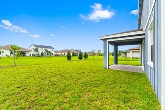 1120 Haywagon Trl in Loxahatchee, FL - Building Photo - Building Photo