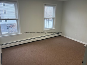 106 Harrison St in Pawtucket, RI - Building Photo - Building Photo