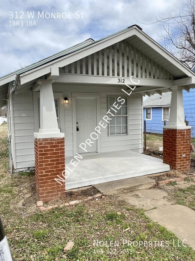 312 W Monroe St in Crescent, OK - Building Photo - Building Photo