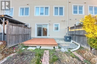 513 Coldwater Cres in Ottawa, ON - Building Photo - Building Photo