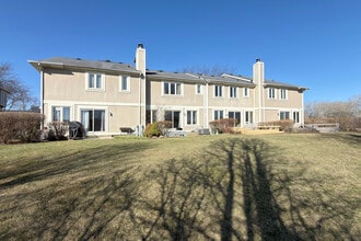 388 Kildeer Ln in Deerfield, IL - Foto de edificio - Building Photo