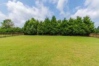 9500 Helmsley Cir in Montgomery, AL - Foto de edificio - Building Photo