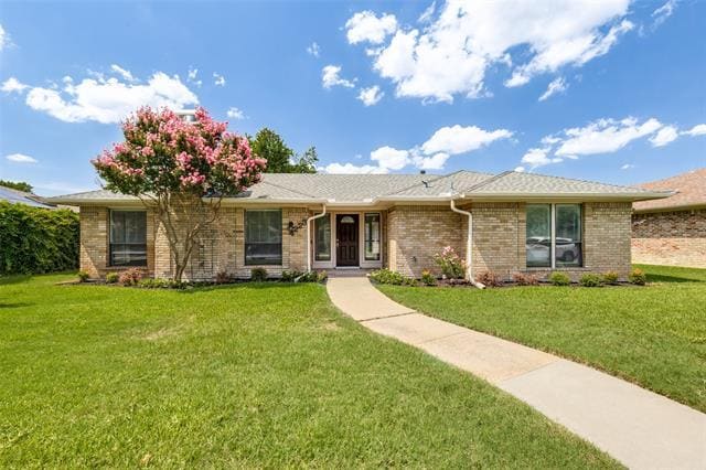 4223 Lawngate Dr