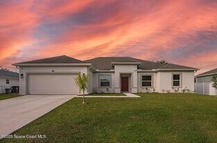 1717 Dalroy St NW in Palm Bay, FL - Building Photo