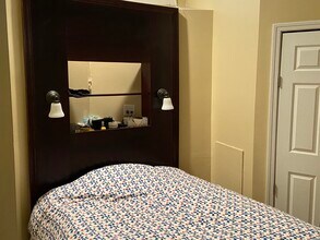 46 Hereford St, Unit GF in Boston, MA - Building Photo - Building Photo