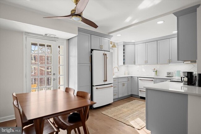 property at 3031 S Columbus St