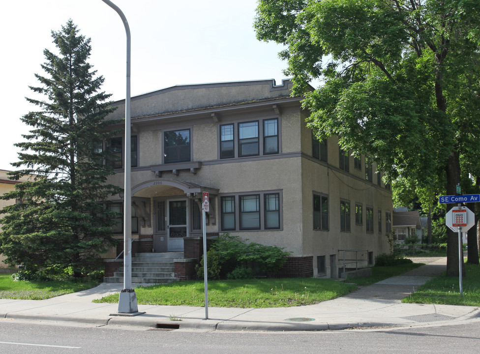 2500 Como Ave SE in Minneapolis, MN - Foto de edificio