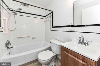 130 S 29th St in Purcellville, VA - Building Photo - Building Photo