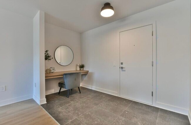 3045 D'oka Ch in Ste-Marthe-sur-le-Lac, QC - Building Photo - Building Photo