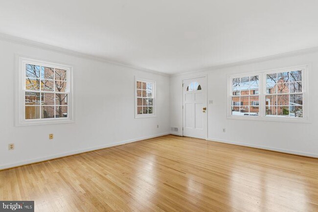 property at 4813 20th Pl N