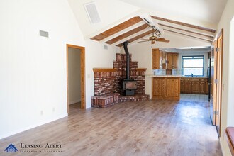 26603 Berino Dr in Santa Clarita, CA - Building Photo - Building Photo