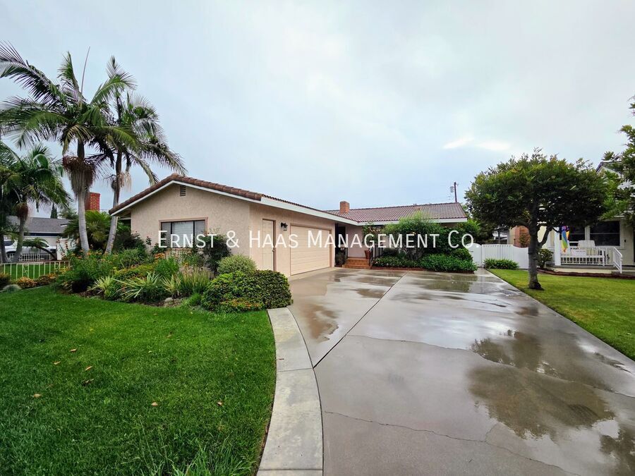10518 Julius Ave in Downey, CA - Building Photo