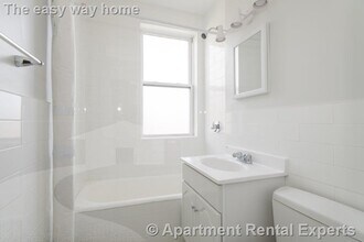 138 Highland Ave in Somerville, MA - Building Photo - Building Photo