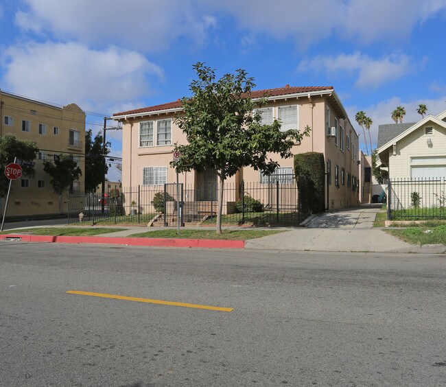 931 S Catalina St in Los Angeles, CA - Building Photo - Building Photo