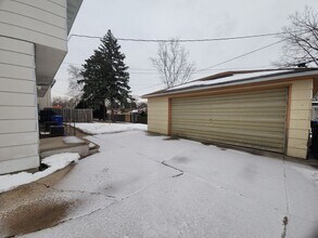 631-633 E Longview Dr in Appleton, WI - Building Photo - Building Photo