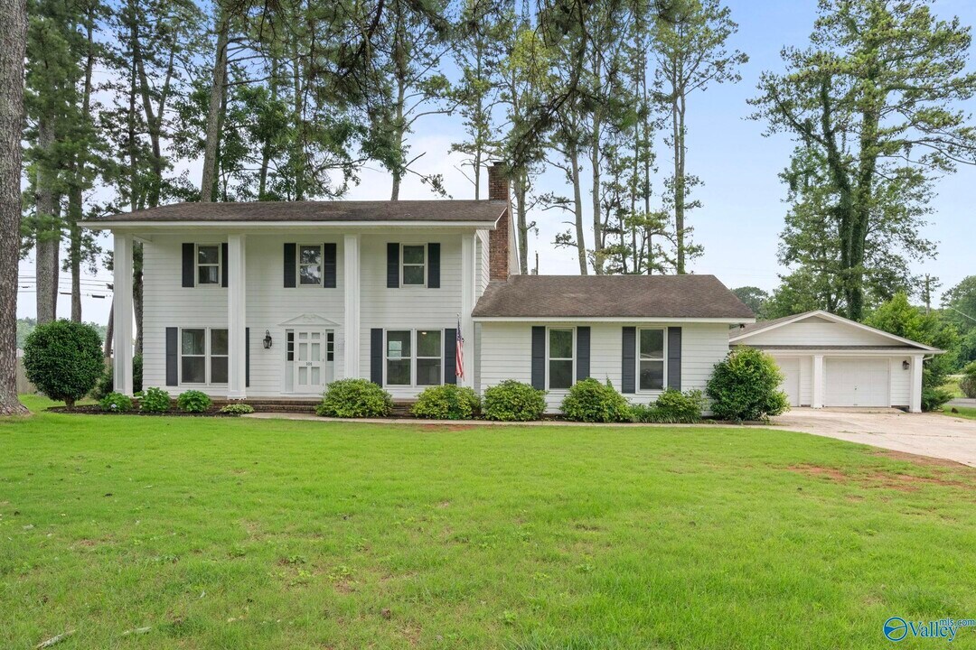 101 Shady Ln in Athens, AL - Building Photo