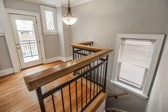 846 Pennsylvania Ave in University City, MO - Foto de edificio - Building Photo