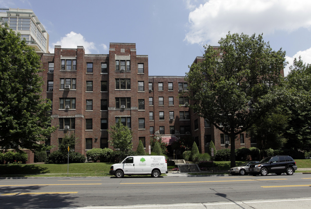 Tilden Court in Washington, DC - Building Photo