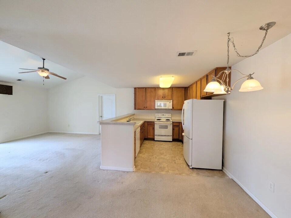 4765 Hahns Peak Dr in Loveland, CO - Building Photo