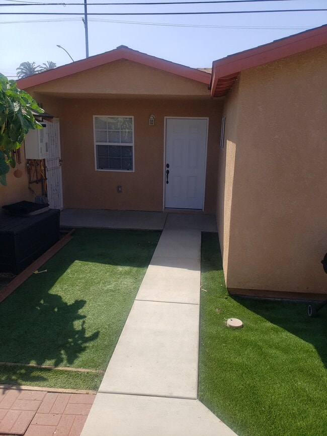 property at 1540 W 58th St