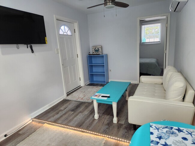 1204 Lossing Ave, Unit Blue bldg in Colonial Beach, VA - Building Photo - Building Photo