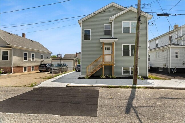 41 Hampton St in Providence, RI - Building Photo - Building Photo