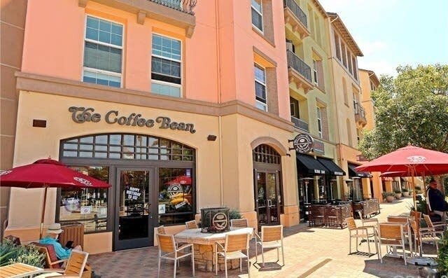 13020 Pacific Promenade in Los Angeles, CA - Building Photo