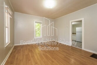 2015 Row St in Winston-Salem, NC - Building Photo - Building Photo
