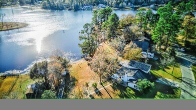 215 Cypress Bend Dr in Village Mills, TX - Building Photo - Building Photo