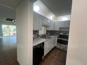 11905 NE 2nd Ave in Miami, FL - Building Photo - Building Photo
