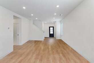 2107 Fisher Bnd Dr in Crosby, TX - Building Photo - Building Photo