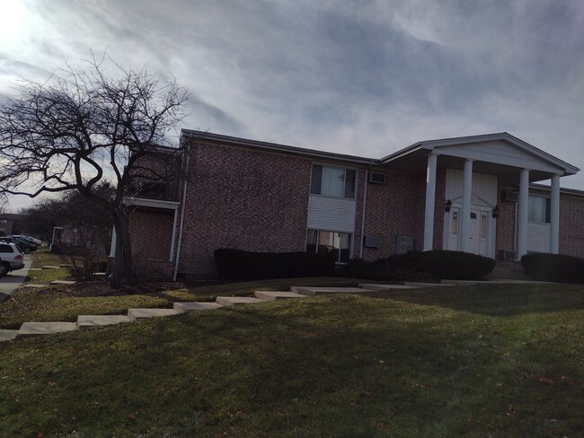 613 Dean Dr, Unit #6