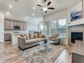 1313 Prairie Lake Ct in Lewisville, TX - Building Photo - Building Photo