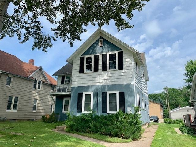 property at 226 20th St N