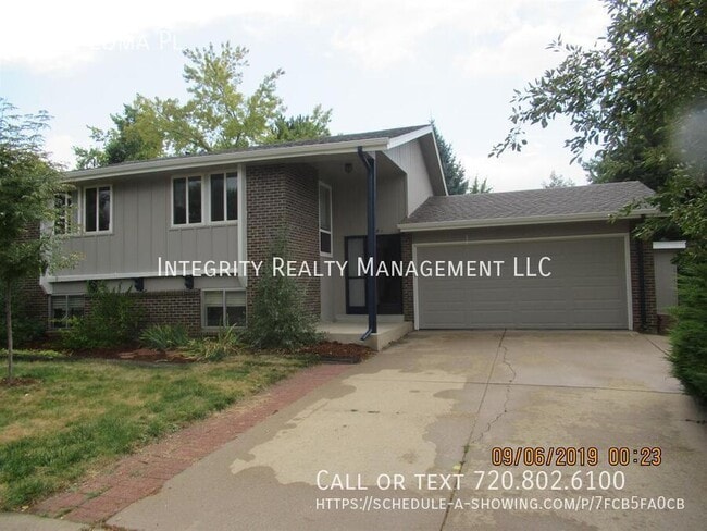 property at 2881 Loma Pl