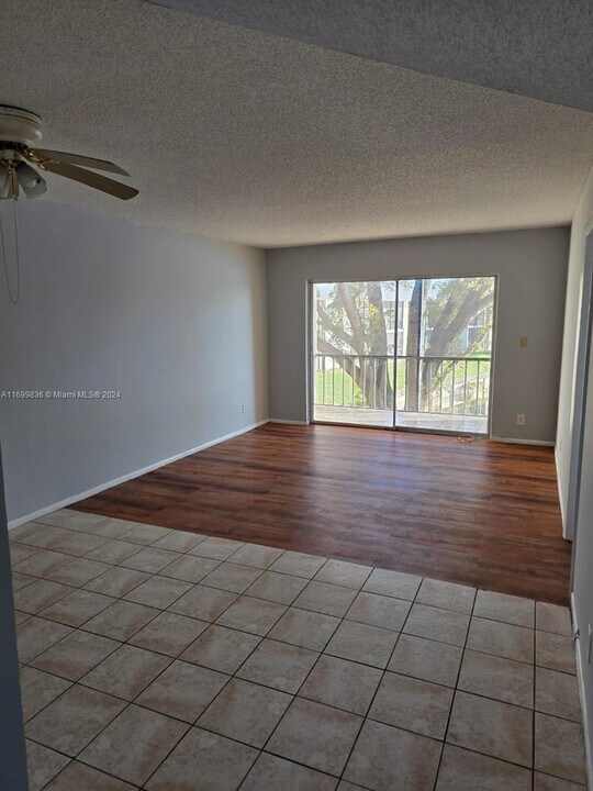 7910 Colony Cir N, Unit 108 in Tamarac, FL - Building Photo