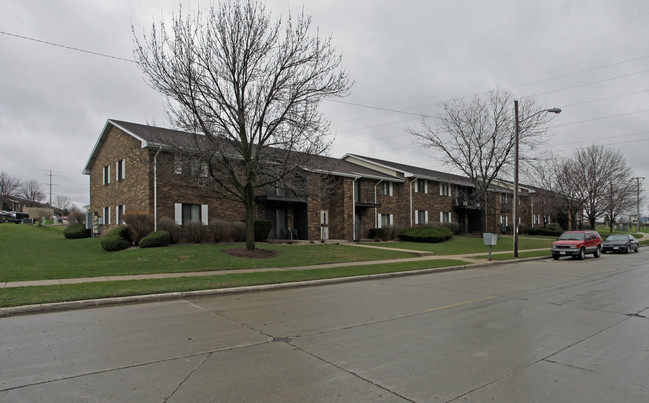 Cranberry Apartments in Kenosha, WI - Foto de edificio - Building Photo